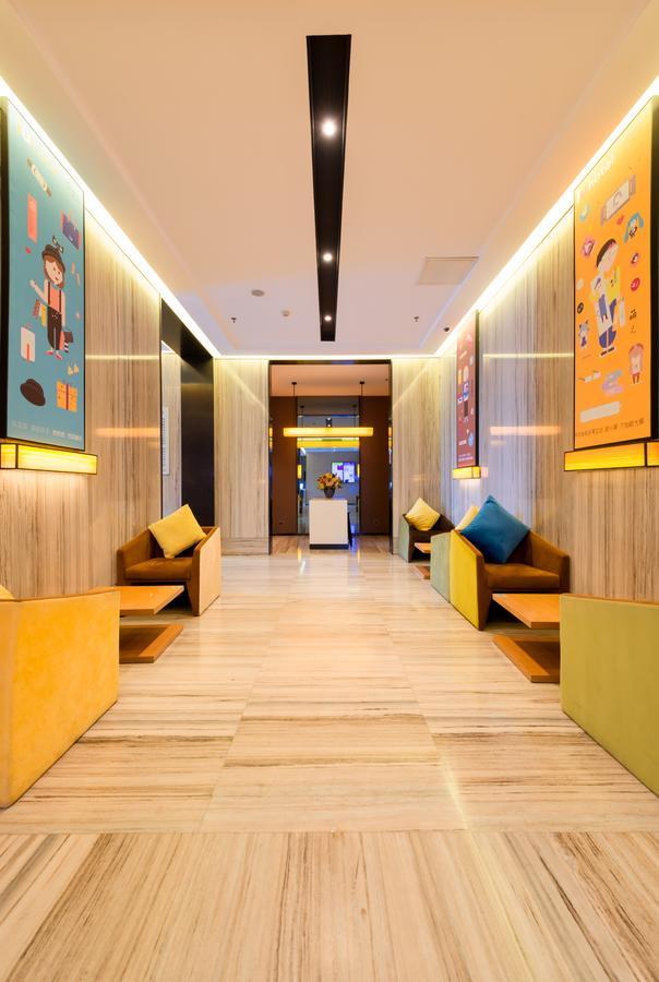 Iu Hotel Tianjin Binjiang Walking Street Exterior photo