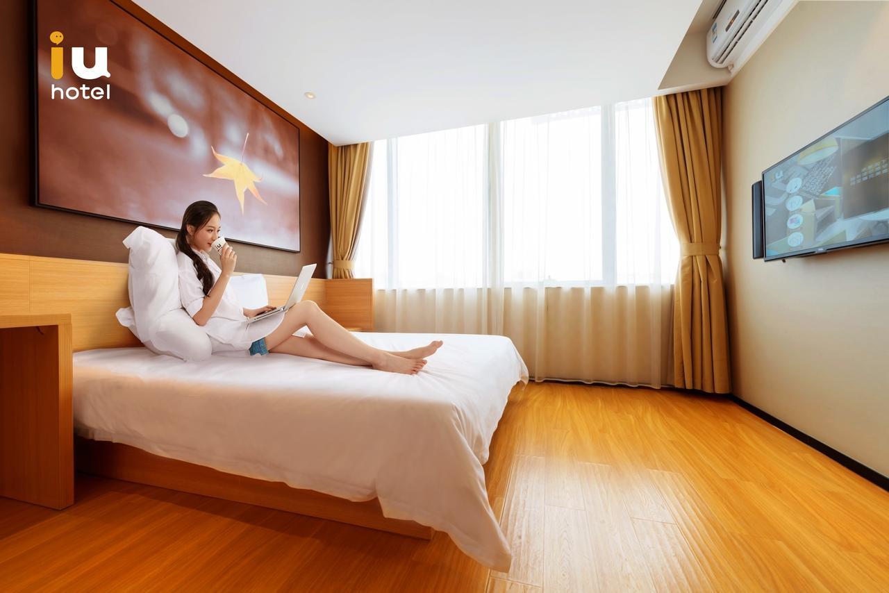 Iu Hotel Tianjin Binjiang Walking Street Exterior photo